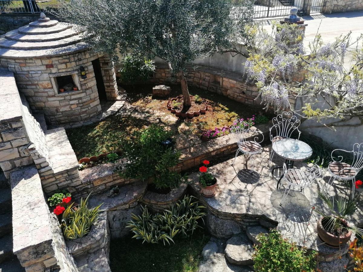 Nice Apartment Montepozzo With Private Garden Rovinj Exterior photo