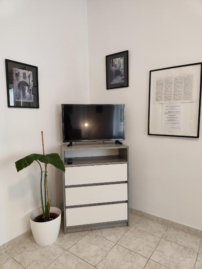 Nice Apartment Montepozzo With Private Garden Rovinj Exterior photo